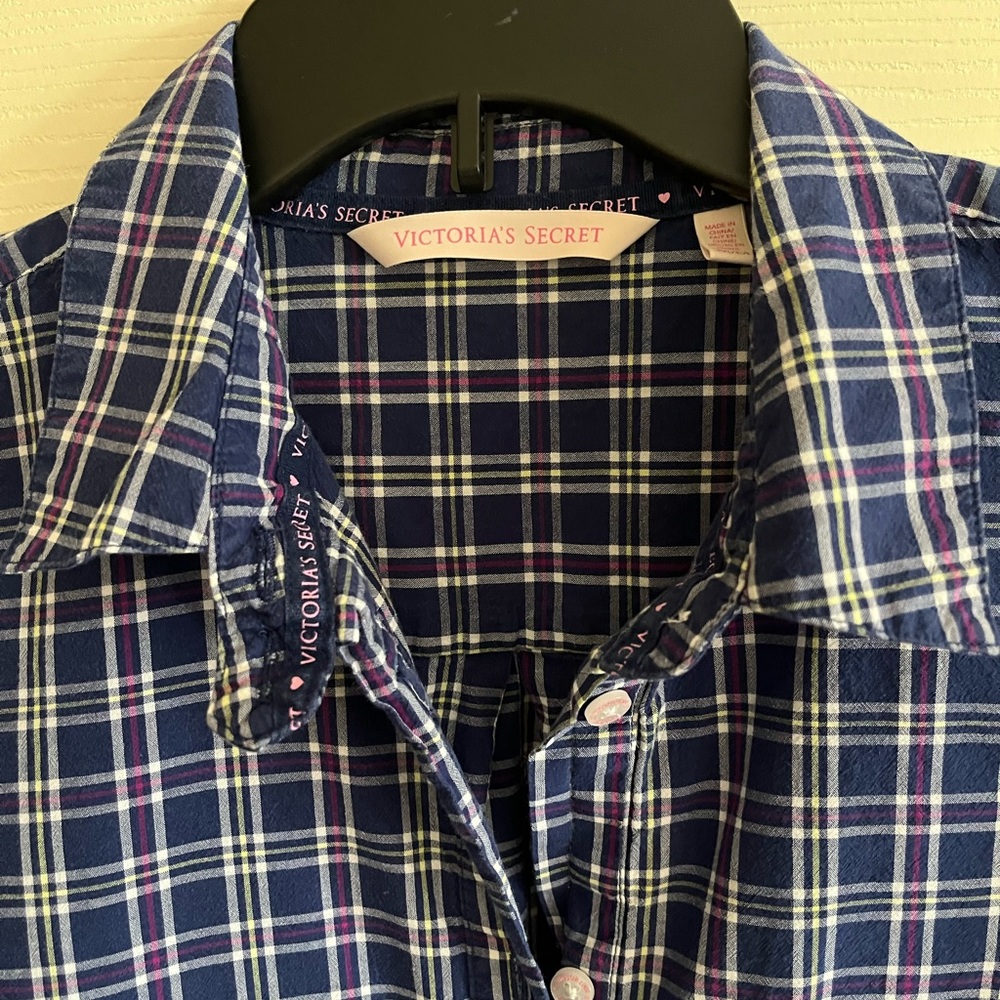 Victoria’s Secret Boyfriend Sleep Shirt - Picture 2 of 9